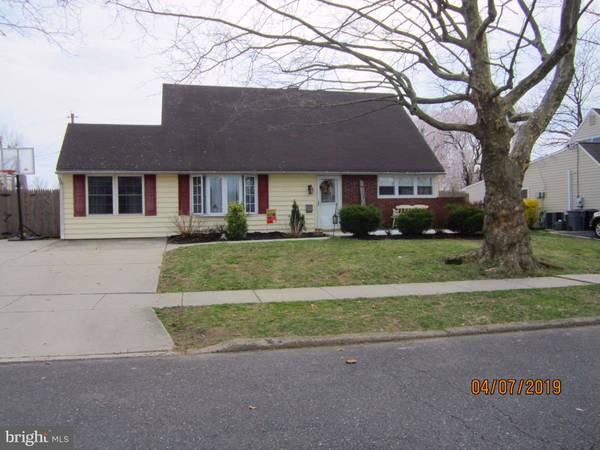 7 QUAINT RD, Levittown, PA 19057