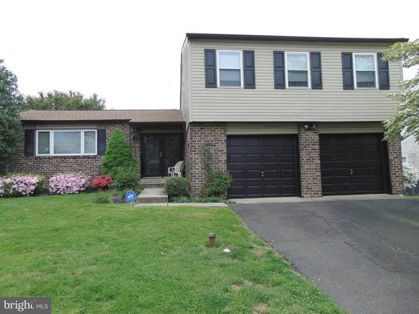 145 COLONIAL DR, Langhorne, PA 19047