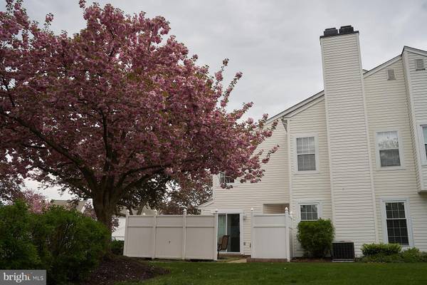 Holland, PA 18966,88 PORTSMOUTH CT #2241H