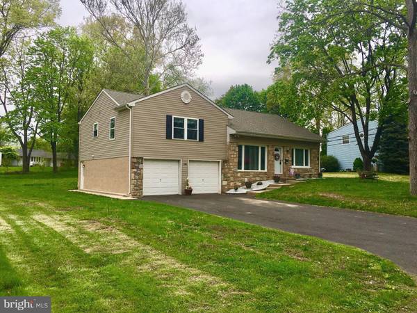 188 WILLOW DR, Warminster, PA 18974