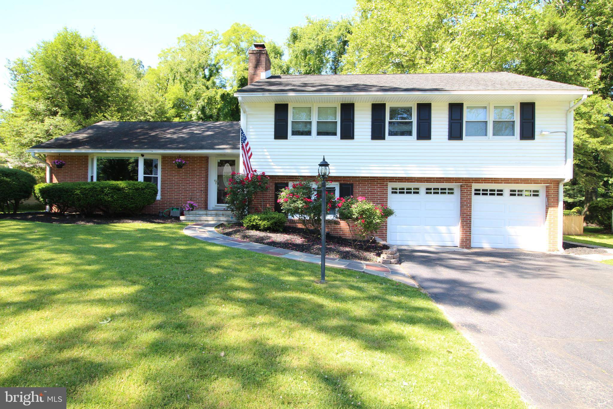 1629 S CRESCENT BLVD, Yardley, PA 19067