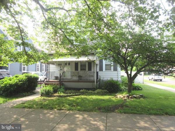 1306 POND ST, Bristol, PA 19007