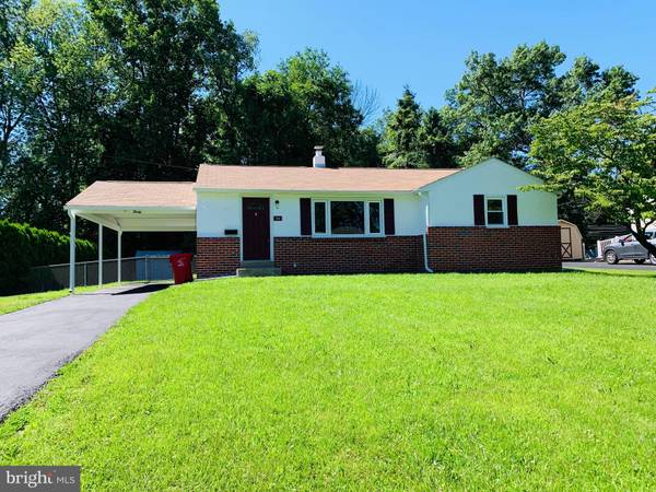 30 WOODLAND DR, Warminster, PA 18974