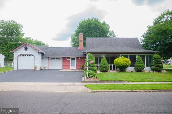 286 QUINCY DR, Levittown, PA 19057