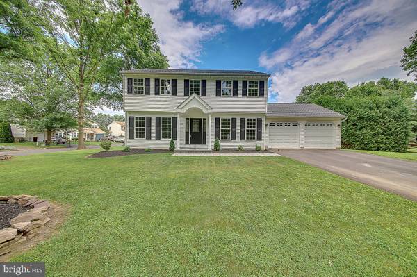 3636 WINDRIDGE DR, Doylestown, PA 18902