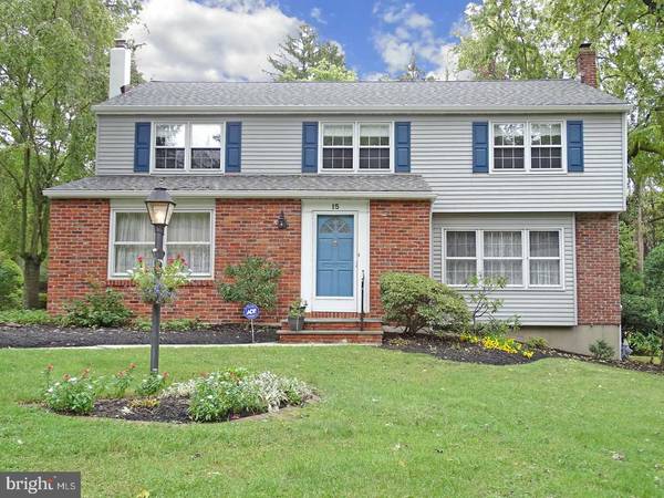 15 NOREEN DR, Yardley, PA 19067