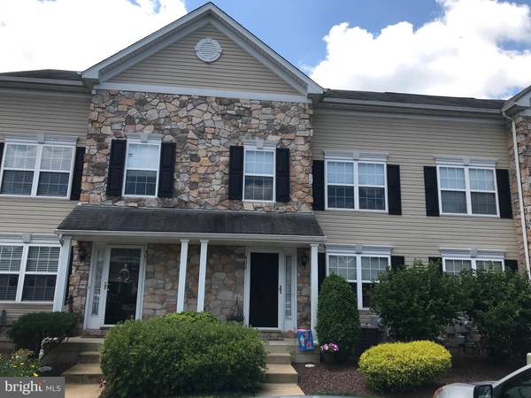 402 FELDSPAR CT #60, Warrington, PA 18976