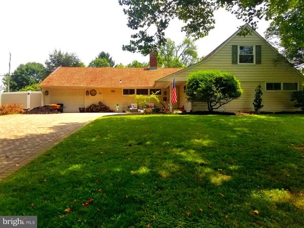 42 RED RIDGE RD, Levittown, PA 19056