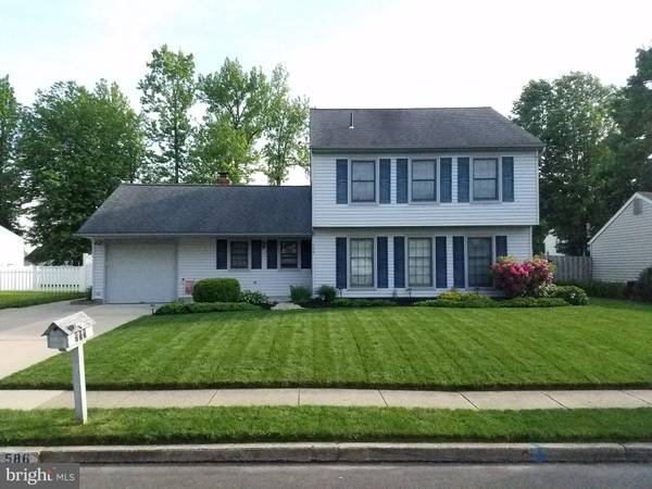 586 FERNWOOD LN, Fairless Hills, PA 19030