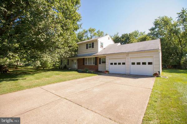 1518 DAVID TER, Yardley, PA 19067