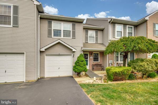 4952 WINDY MEADOW CT, Pipersville, PA 18947