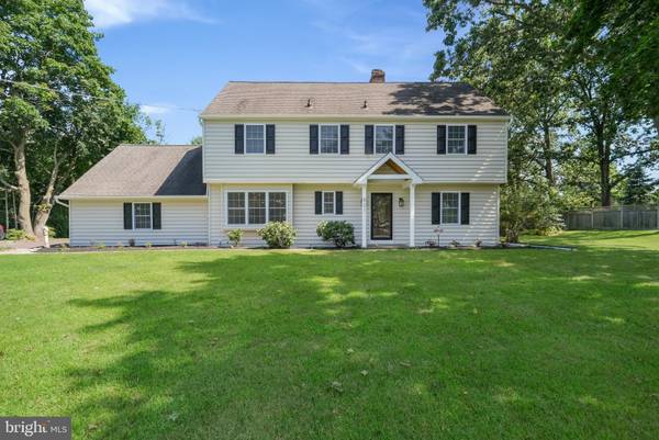 821 SANDY RIDGE RD, Doylestown, PA 18901