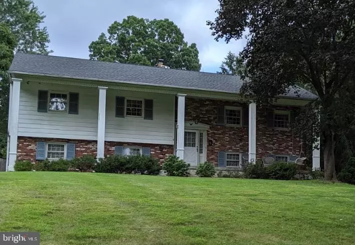 Yardley, PA 19067,15 HILLSIDE LN