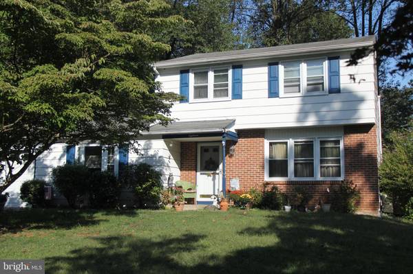 18 MIDWAY AVE, Langhorne, PA 19047