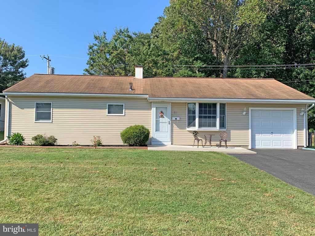 211 STANFORD RD, Fairless Hills, PA 19030