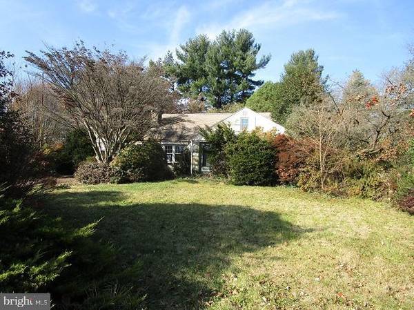 56 CAMERON RD, Huntingdon Valley, PA 19006