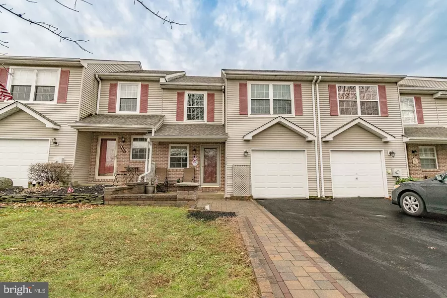 6175 MOUNTAIN LAUREL CT, Pipersville, PA 18947