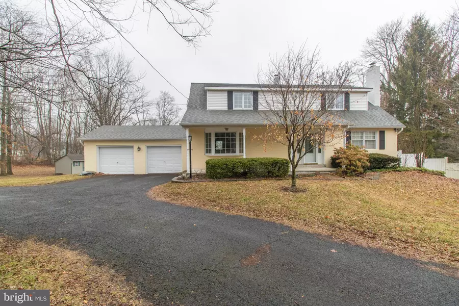 952 UPPER STATE RD, Chalfont, PA 18914