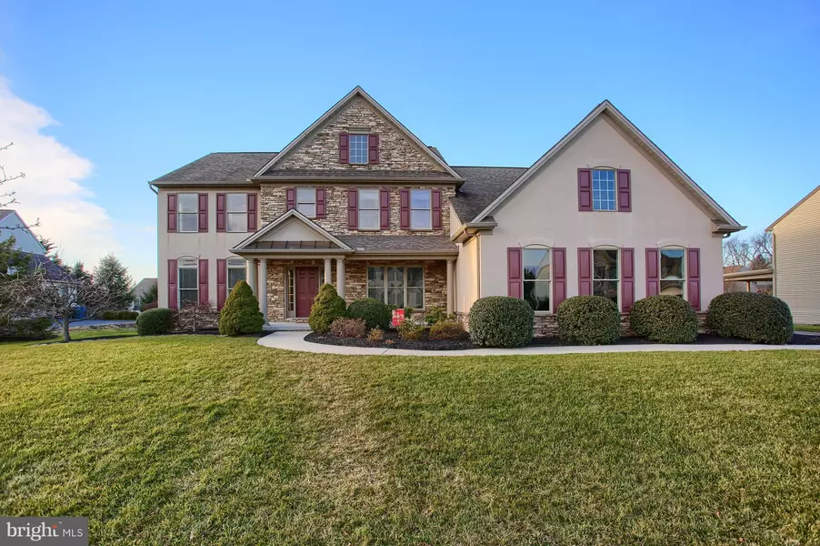 1211 HIGH HOLW, Mechanicsburg, PA 17050