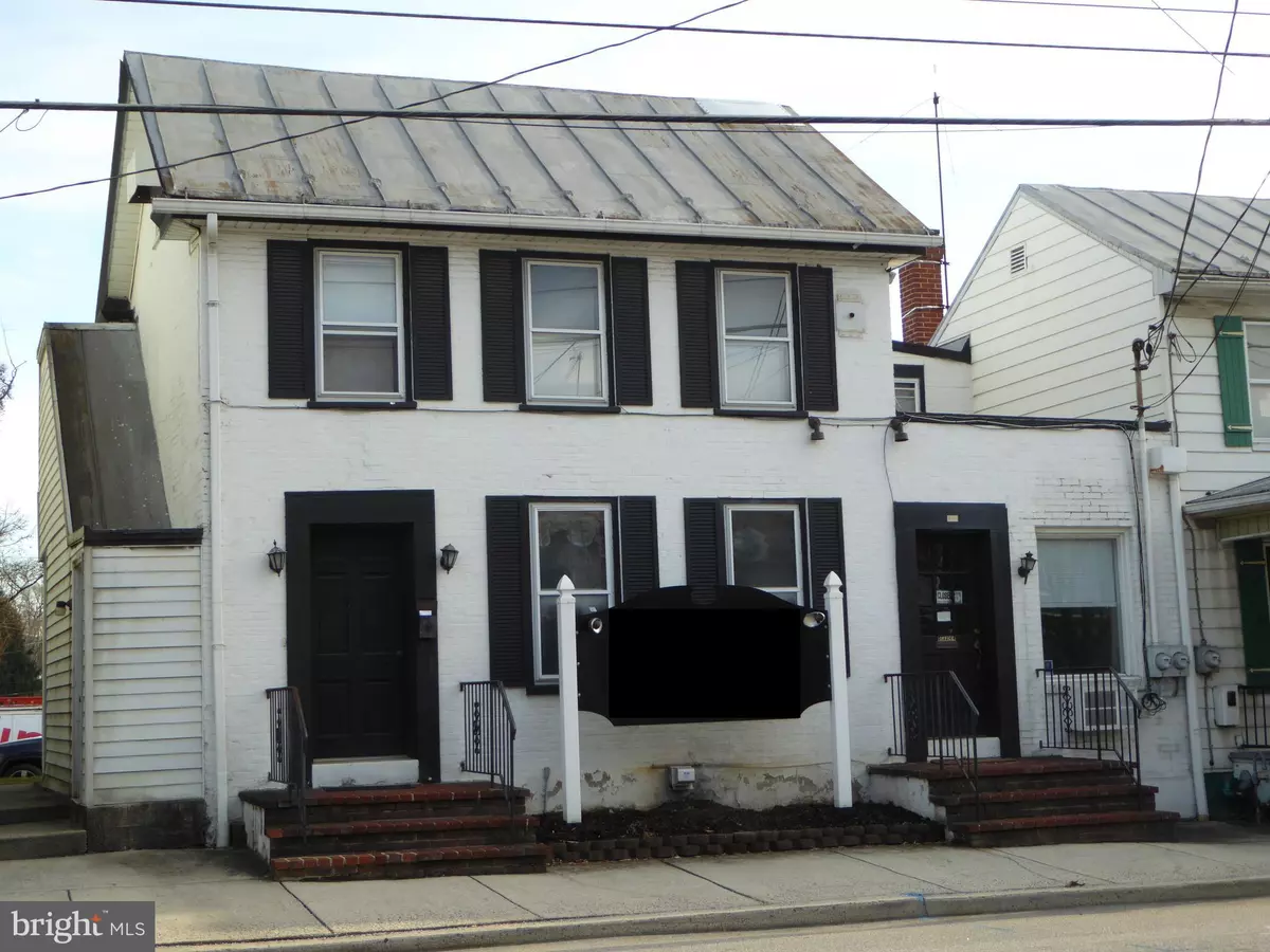 Shippensburg, PA 17257,430 E KING ST