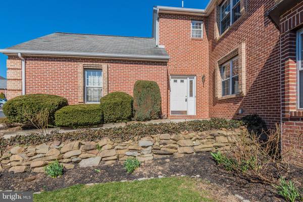 4187 NANTUCKET DR, Mechanicsburg, PA 17050