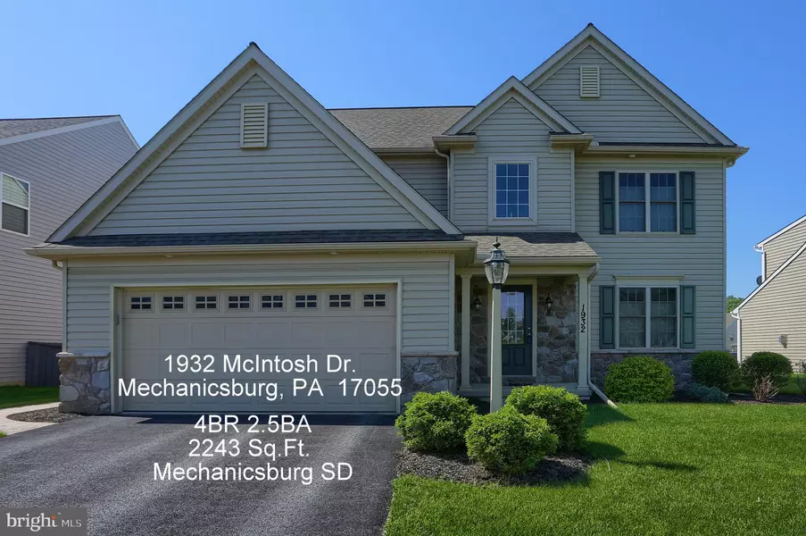 1932 MCINTOSH DR, Mechanicsburg, PA 17055