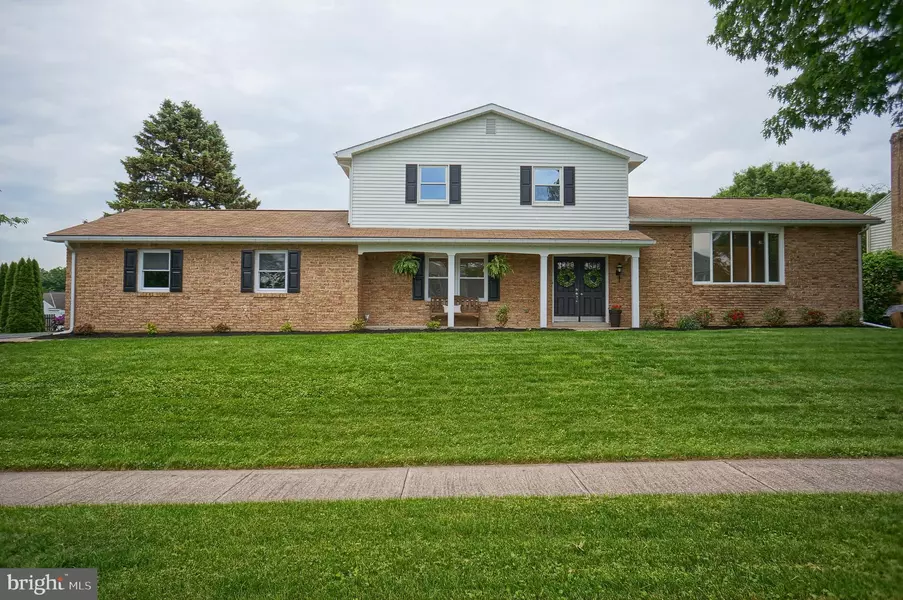 5269 STRATHMORE DR, Mechanicsburg, PA 17050