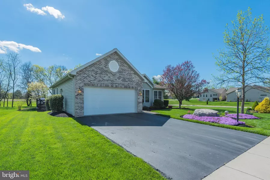 103 LONGWOOD DR, Mechanicsburg, PA 17050