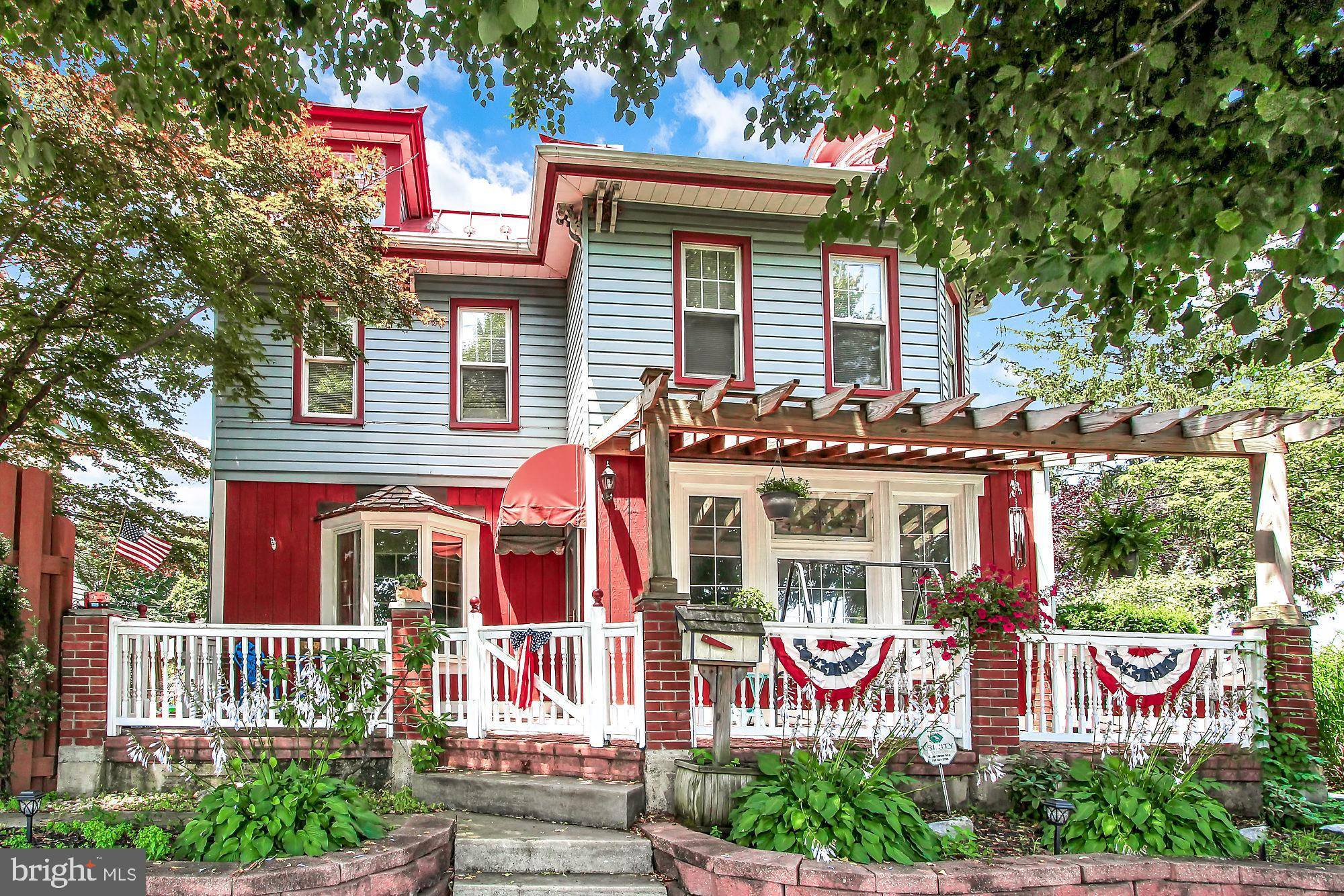 Mechanicsburg, PA 17055,121 N YORK ST