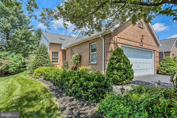 4150 NANTUCKET DR, Mechanicsburg, PA 17050