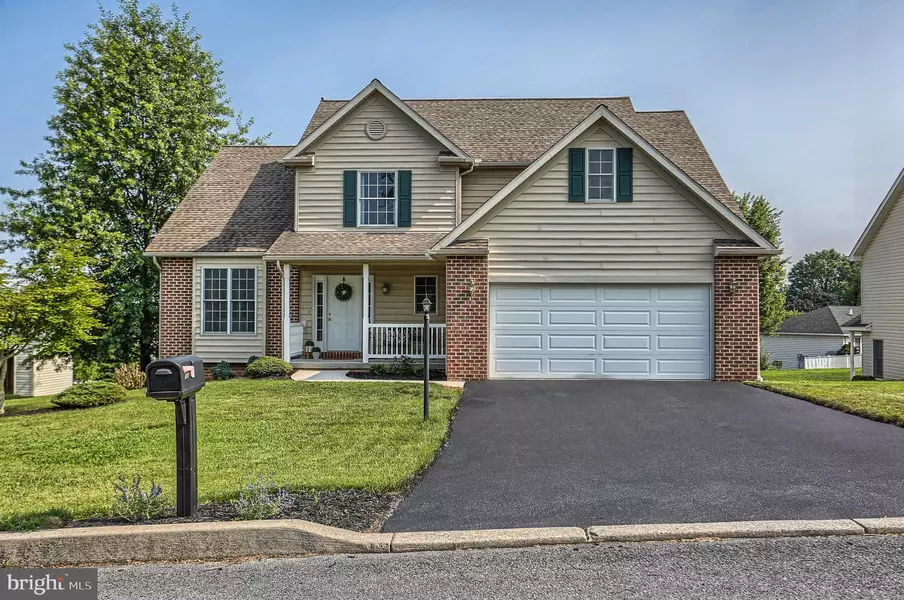 108 HILLTOP DR, Mount Holly Springs, PA 17065