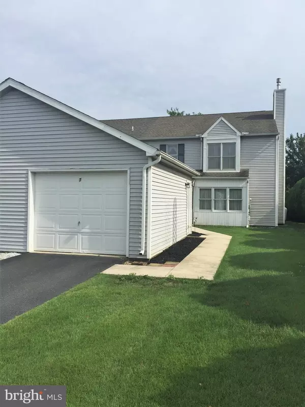 7 NOTTINGHAM DR, Mechanicsburg, PA 17050