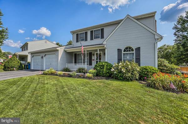 877 HAWTHORNE AVE, Mechanicsburg, PA 17055