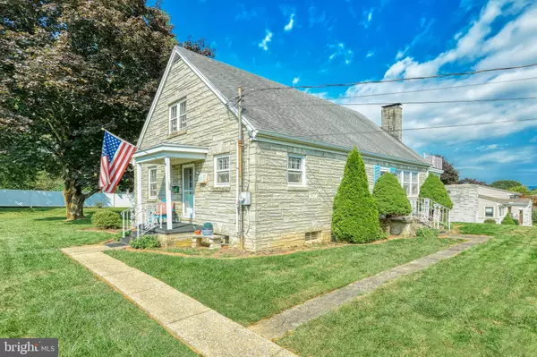 112 ORCHARD ST, Mechanicsburg, PA 17055