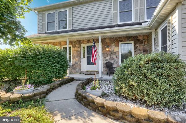 102 FIELDSTONE DR, Carlisle, PA 17015