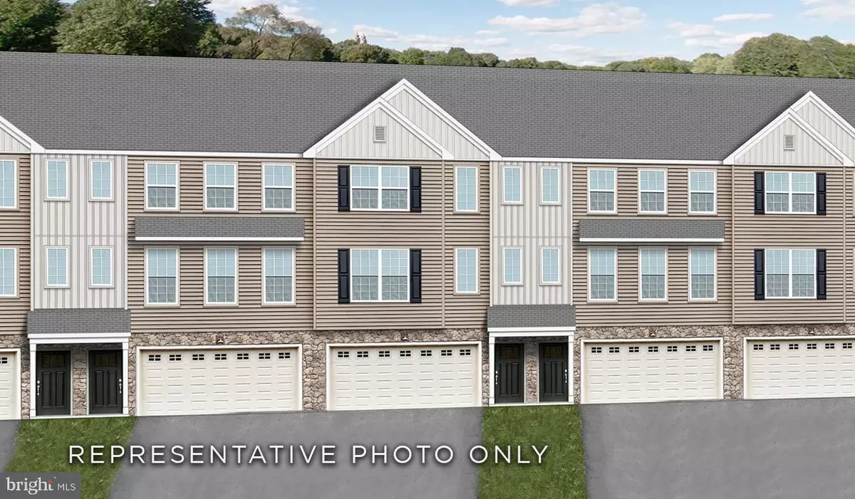 Mechanicsburg, PA 17055,529 BROOK SHIRE CT