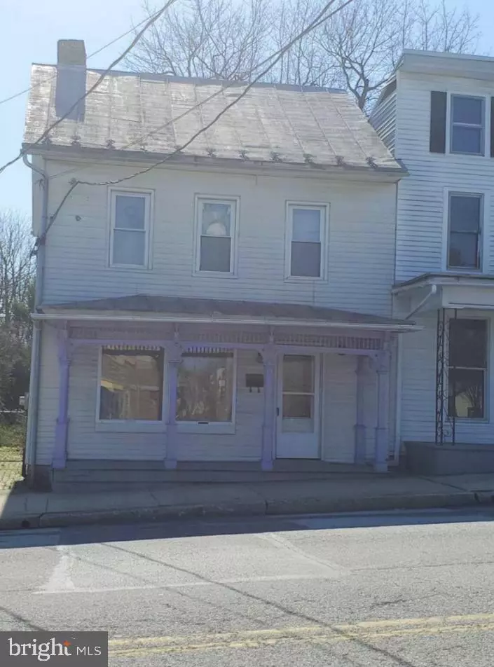 Shippensburg, PA 17257,328 E KING ST