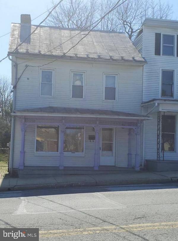 328 E KING ST, Shippensburg, PA 17257