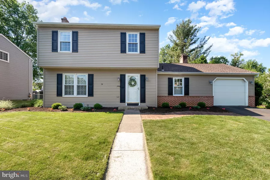 1113 GRANADA LN, Mechanicsburg, PA 17055