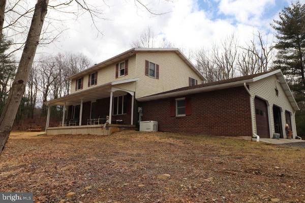 851 LOWER NIS HOLLOW DR, Lehighton, PA 18235