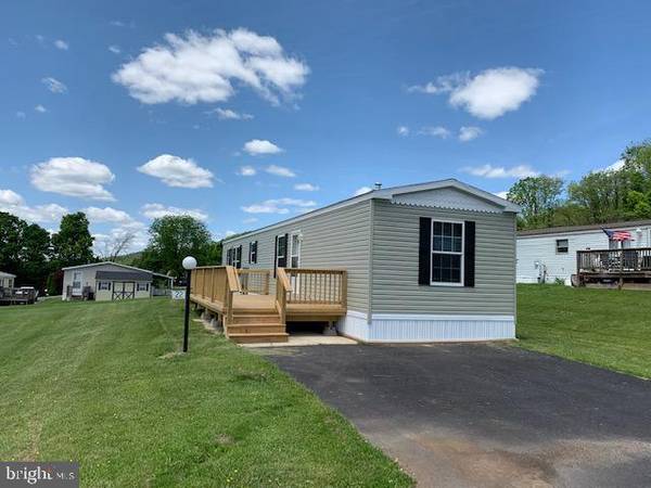 22 HILLSIDE PL, Kunkletown, PA 18058