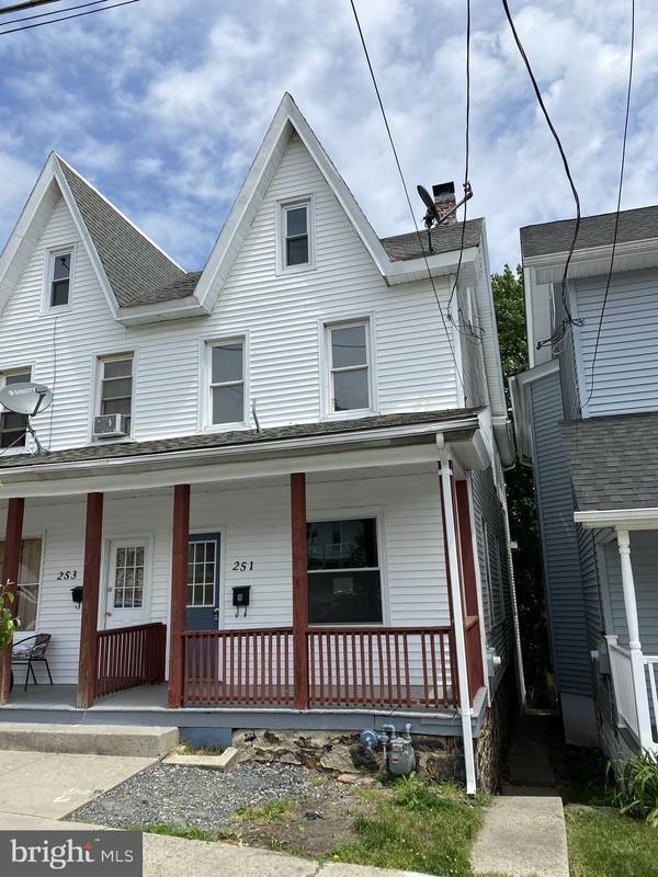 251 N 2ND ST, Lehighton, PA 18235