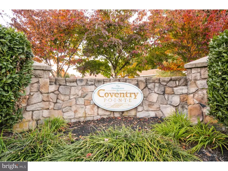 302 COVENTRY POINTE LN, Pottstown, PA 19465