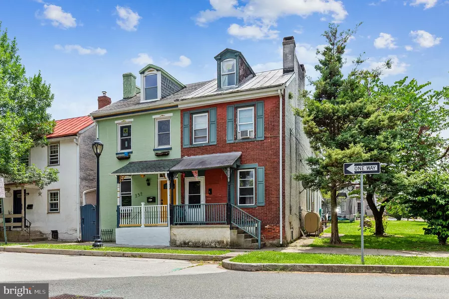 254 MILL ST, Phoenixville, PA 19460