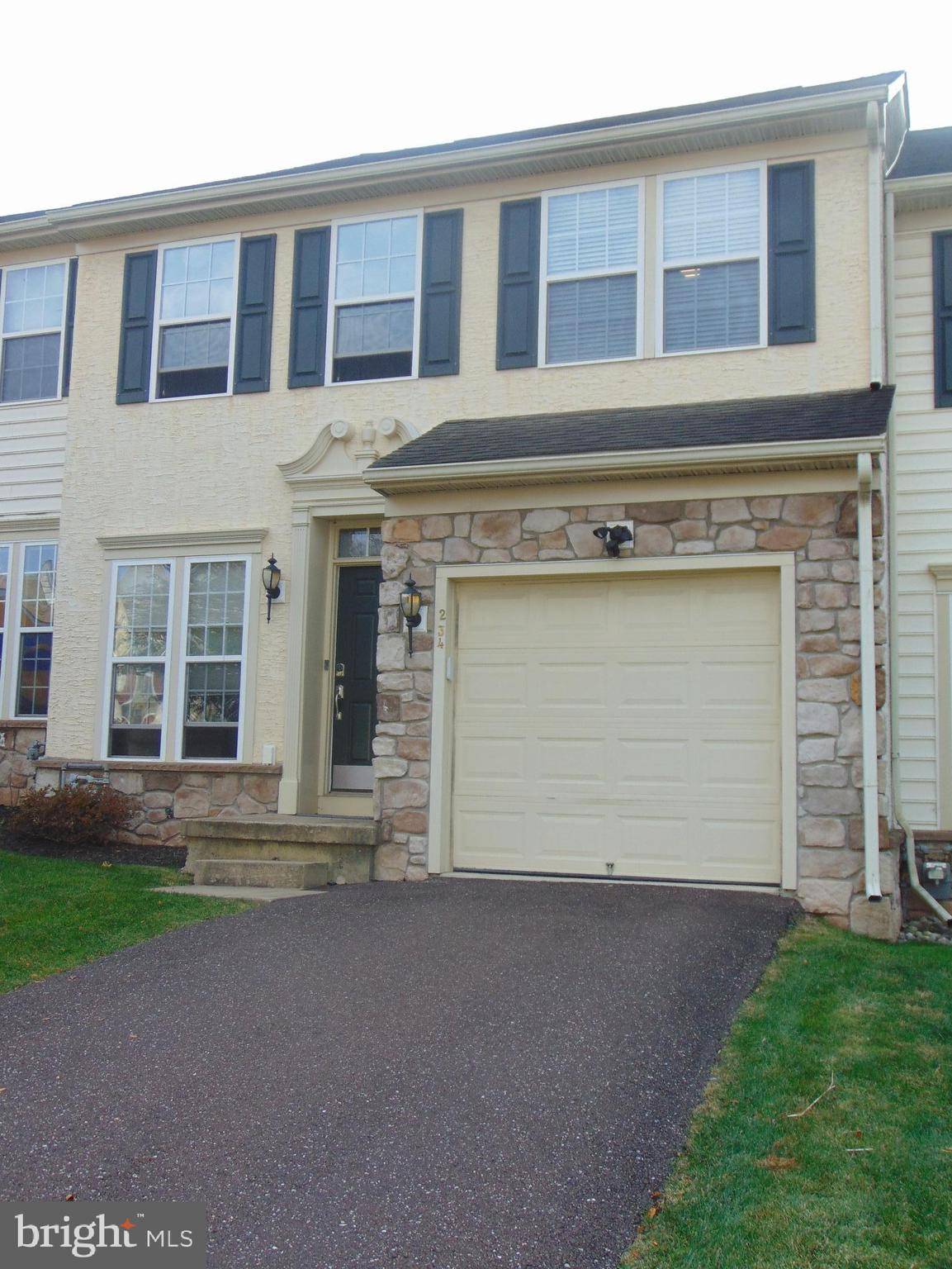 234 S SAVANNA DR, Pottstown, PA 19465