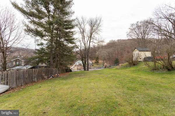 38 NEWPORT AVE, Coatesville, PA 19320