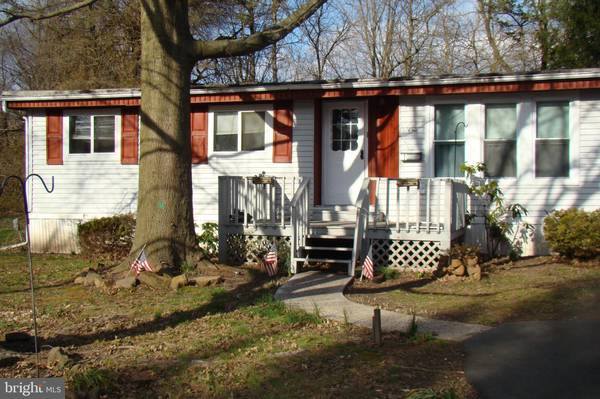 1 COVENTRY DR, Spring City, PA 19475