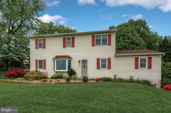 809 EBELHARE RD, Pottstown, PA 19465