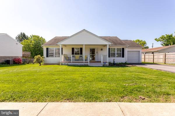 604 3RD AVE, Parkesburg, PA 19365