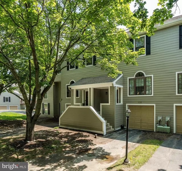 1703 WESTFIELD CT, Newtown Square, PA 19073